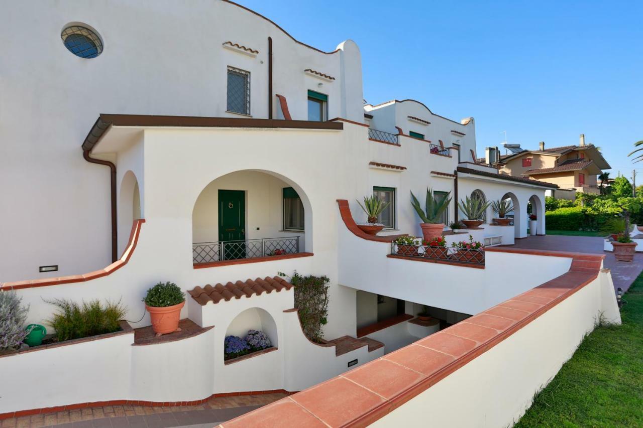 L'Ippocampo Guest House Sabaudia Ngoại thất bức ảnh