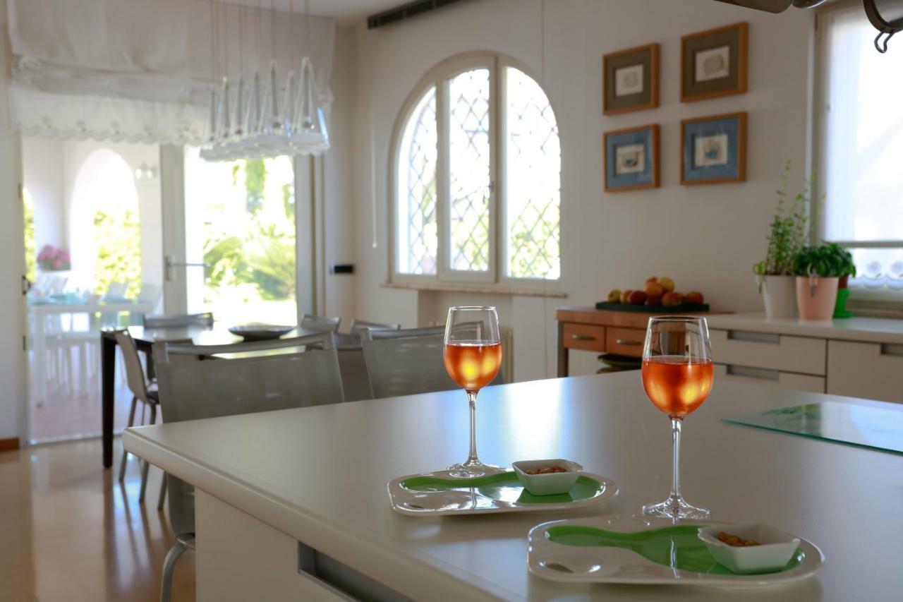 L'Ippocampo Guest House Sabaudia Ngoại thất bức ảnh