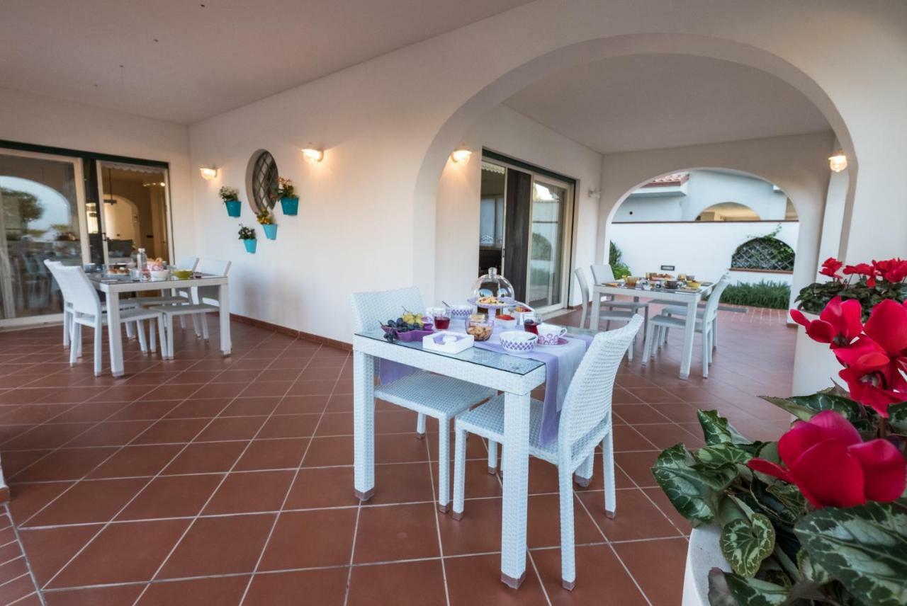 L'Ippocampo Guest House Sabaudia Ngoại thất bức ảnh