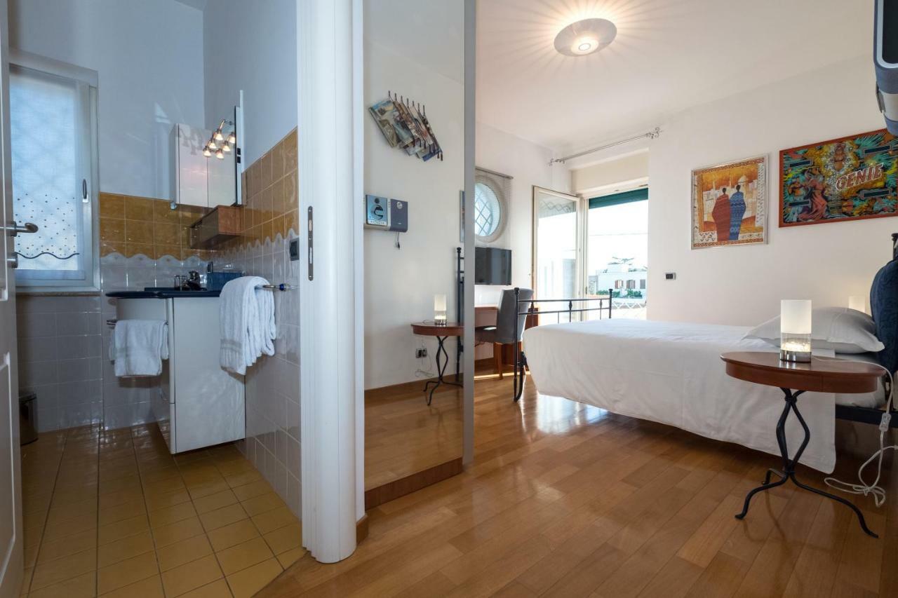 L'Ippocampo Guest House Sabaudia Ngoại thất bức ảnh