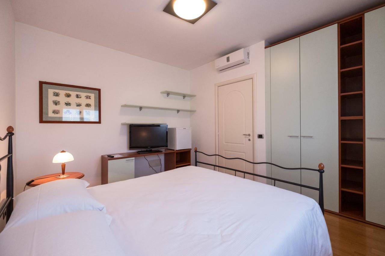 L'Ippocampo Guest House Sabaudia Ngoại thất bức ảnh
