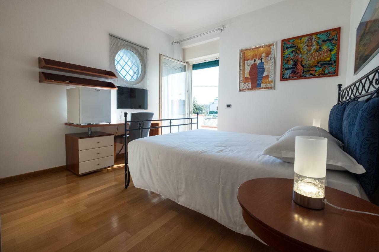 L'Ippocampo Guest House Sabaudia Ngoại thất bức ảnh